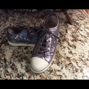 UGG Sneakers
